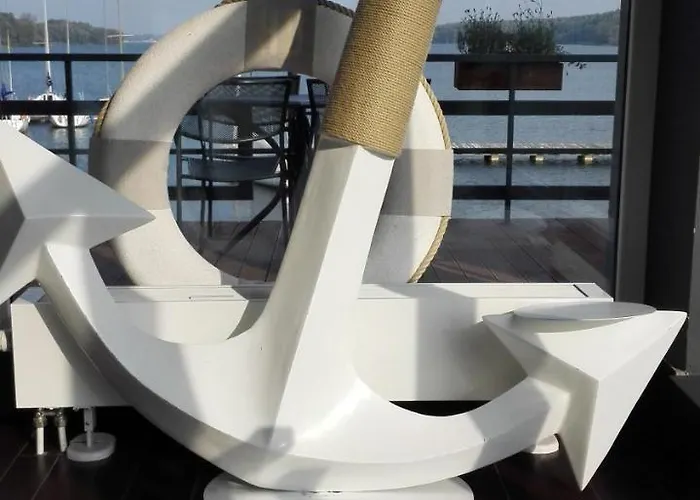 فندق Kaskada بوزنان