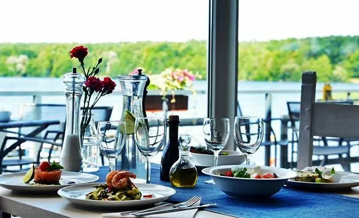 Отель Kaskada Познань